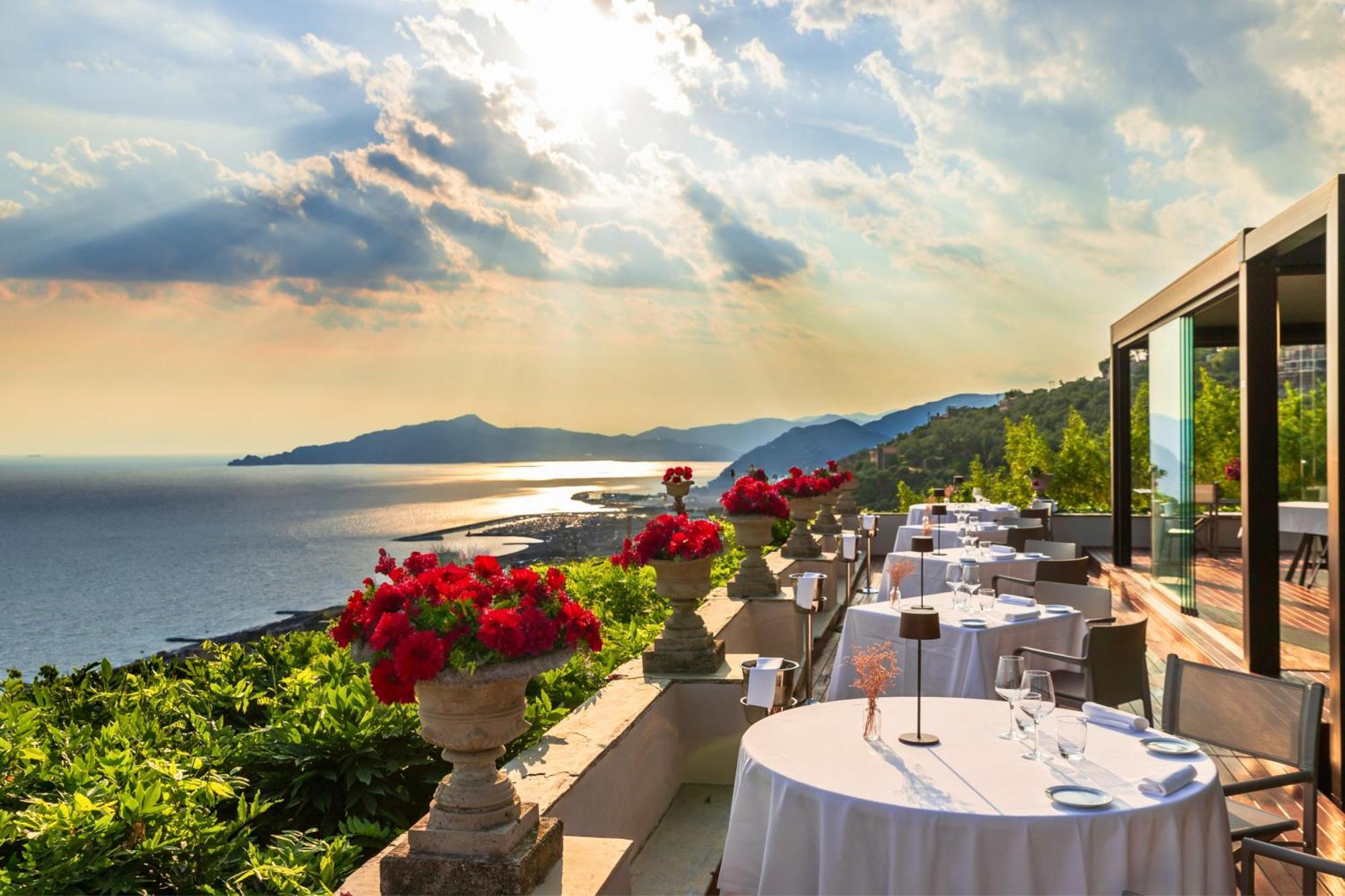 Villa Riviera Resort Lavagna Ngoại thất bức ảnh